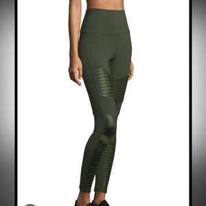 Alo Yoga Leggings